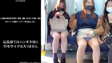 高铁极品坑闺蜜抄底！都是颜值不错的小姐姐们[4K超清无水原版] (3)